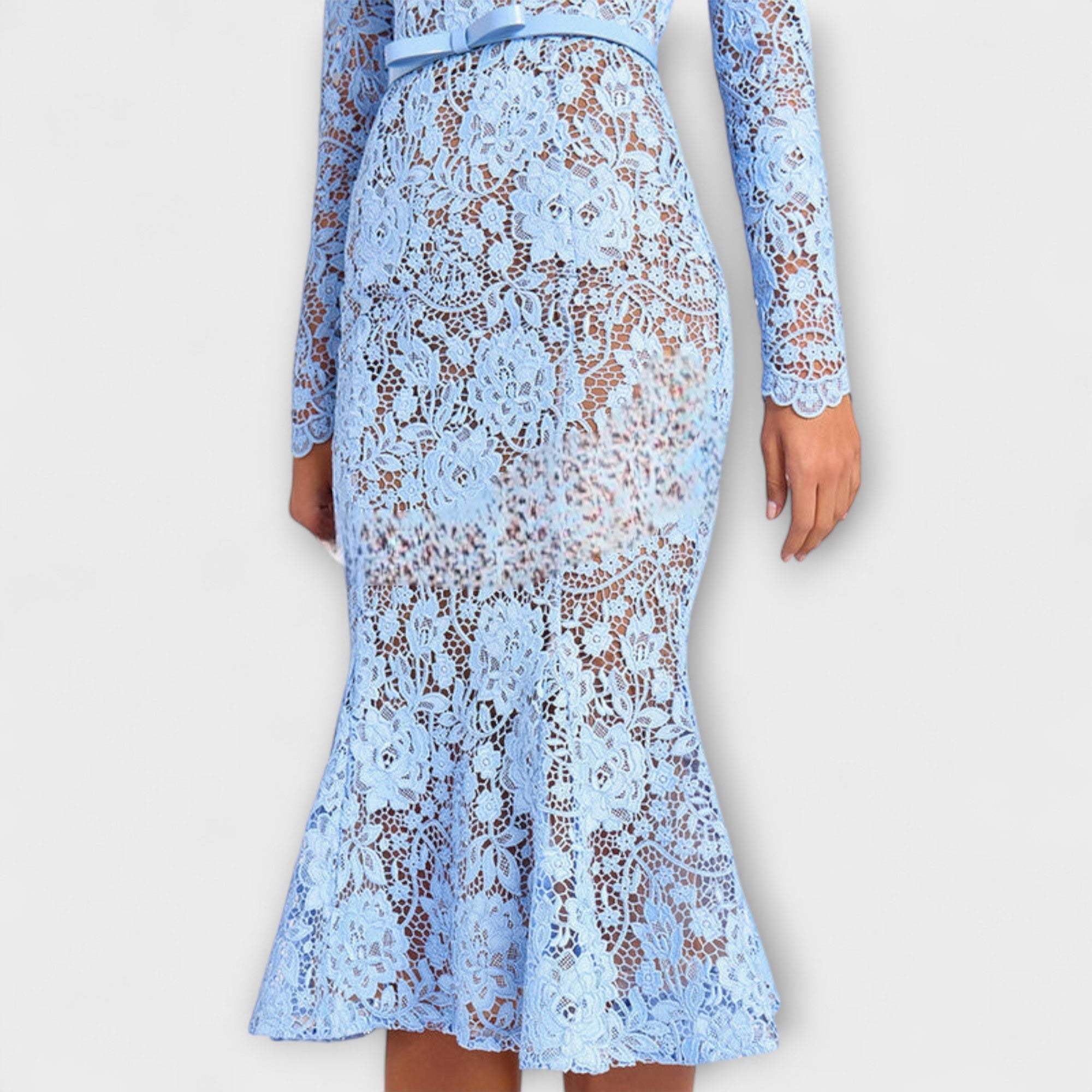 Freya - Elegant Midi Dress Made of Floral Lace