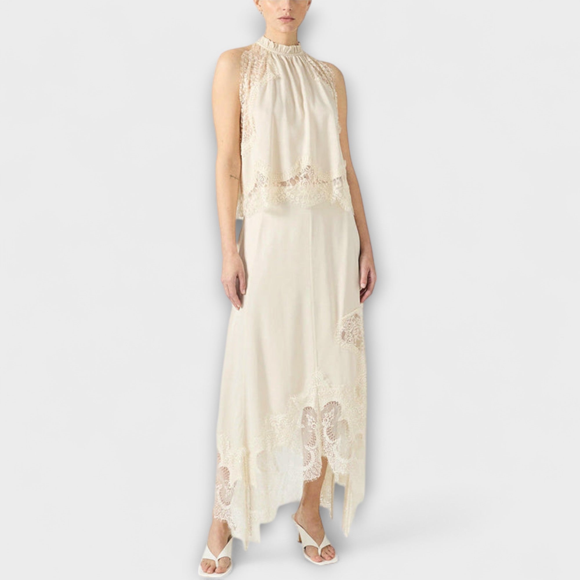 Kaia - Satin blouse with lace trim and pleated neckline in set