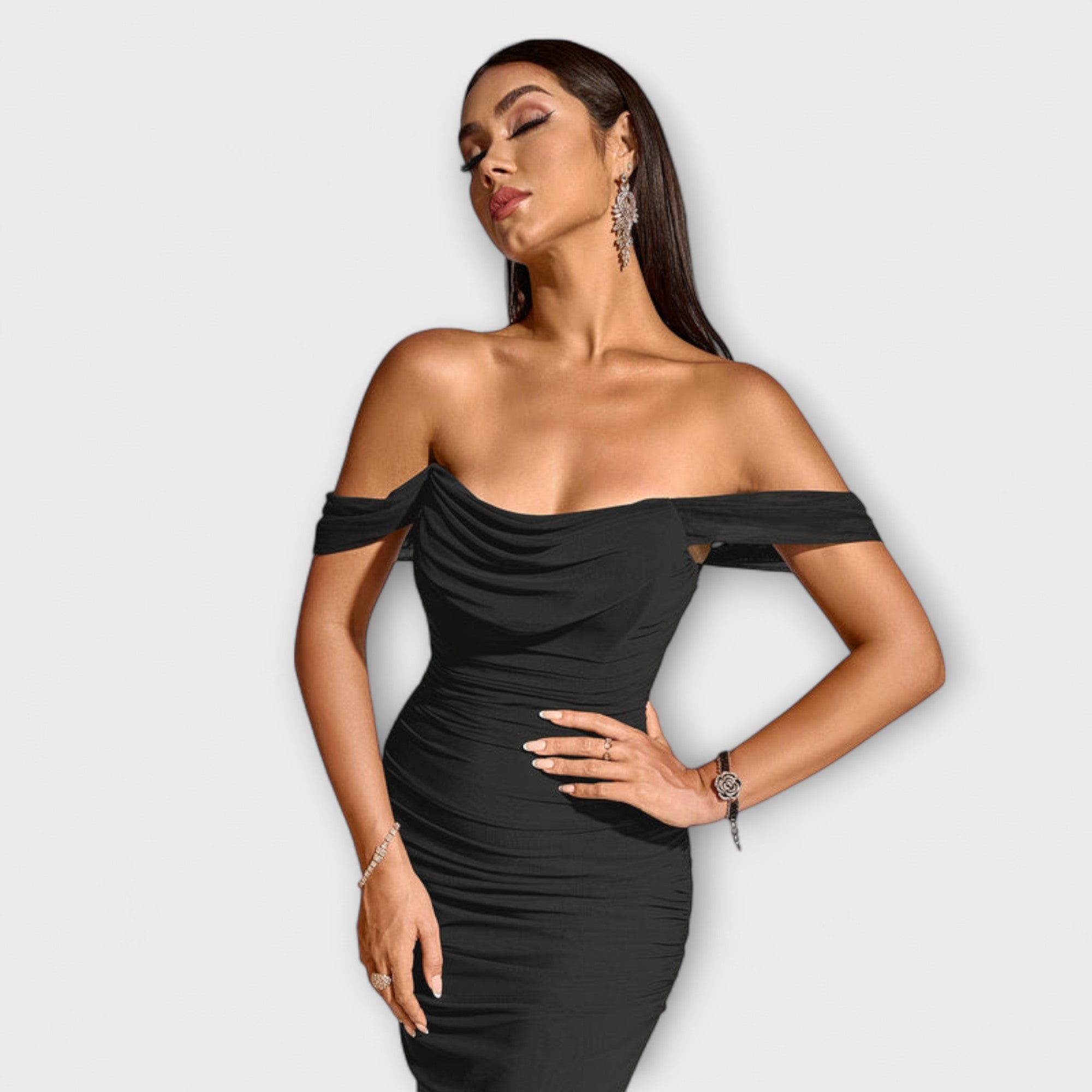 Ione - Off-Shoulder Ruching Bodycon Dress
