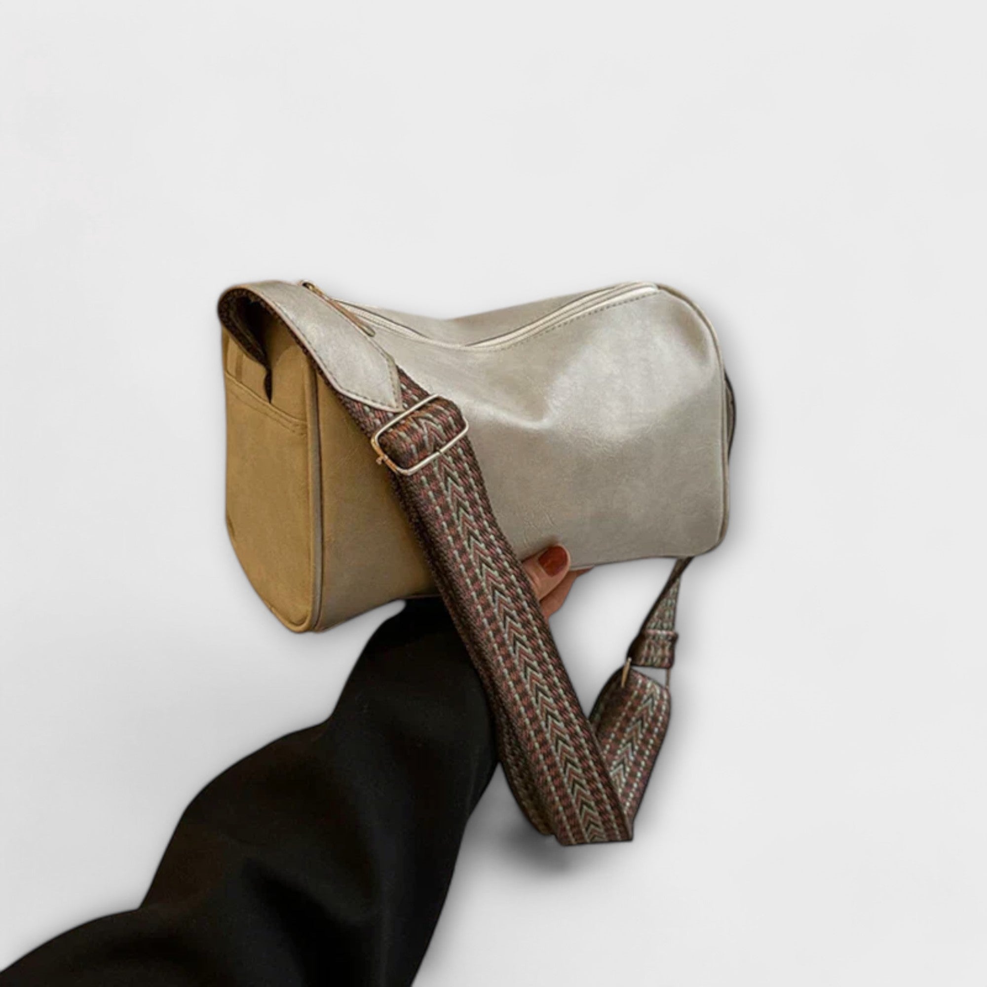 Aurellia. - Vintage Crossbody Bag