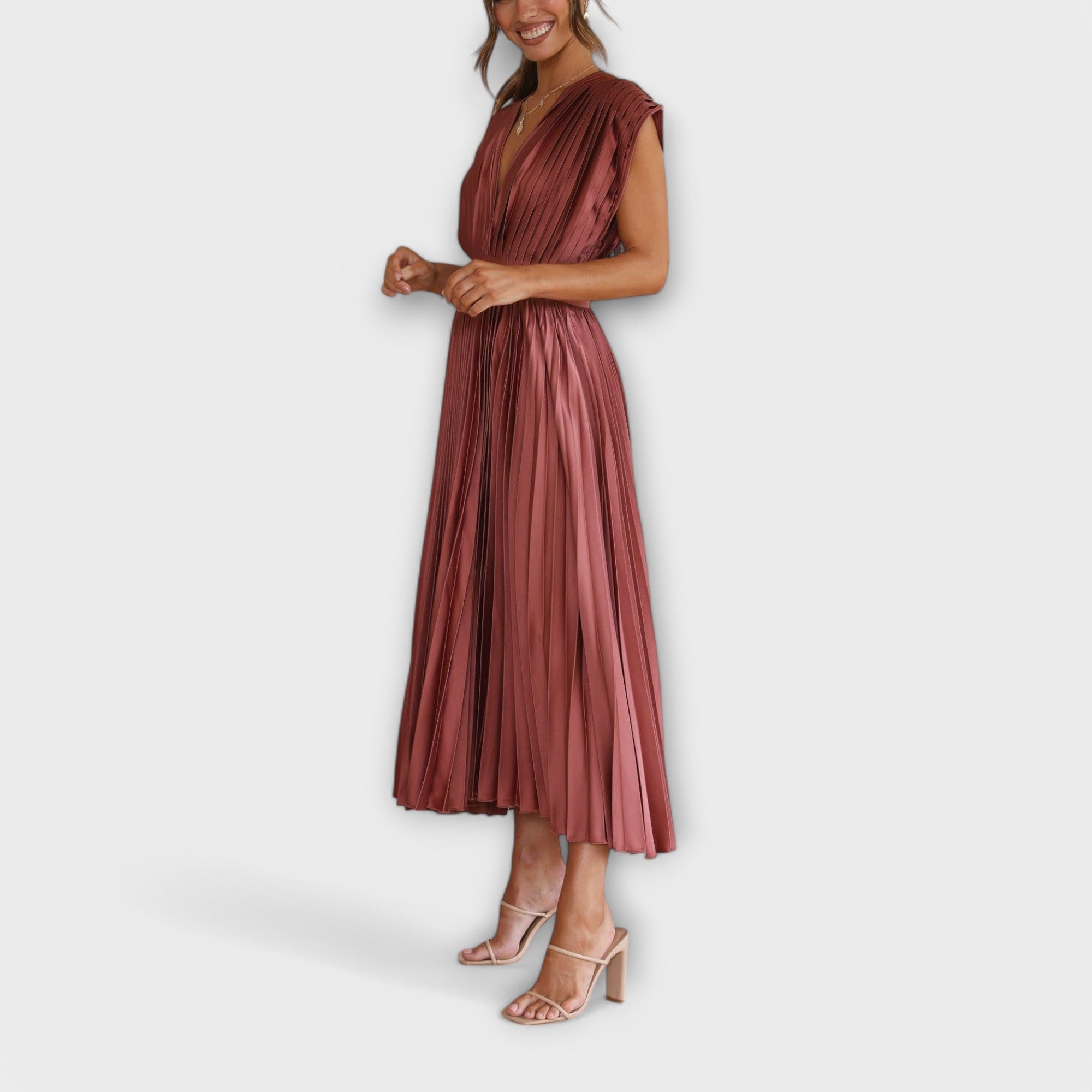 Maria - Stylish Pleated Dress