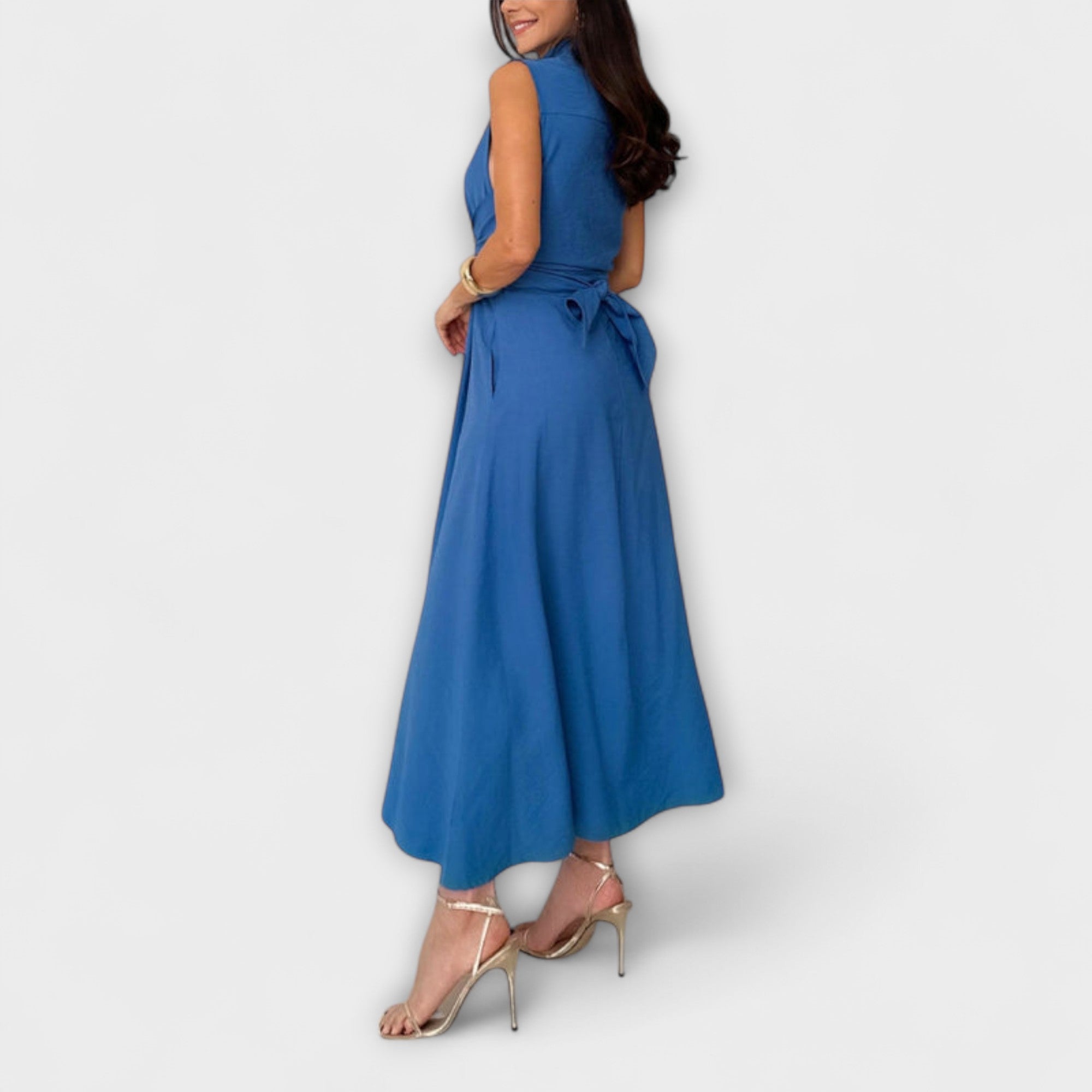 Mira - Eye-catching, single-breasted midi dress with tie detail