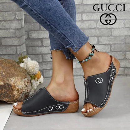 ᏀՍССI – Luxury Women’s Sandals with Iconic Logo