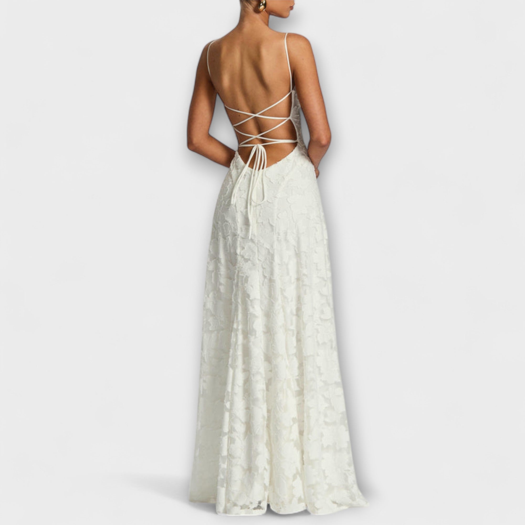 Kairi - Stylish Floral Lace Maxi Dress with Spaghetti Straps
