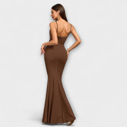 Callie - Elegant Ruffled Dress