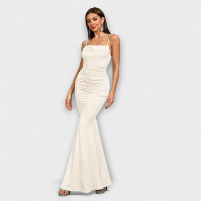 Callie - Elegant Ruffled Dress