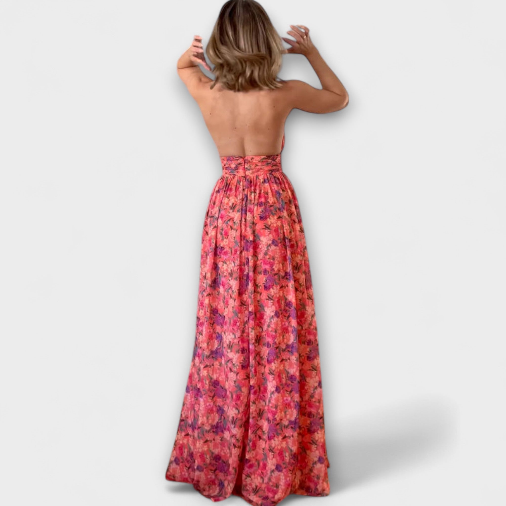 Nortrud - Backless Maxi Dress with Floral Pattern