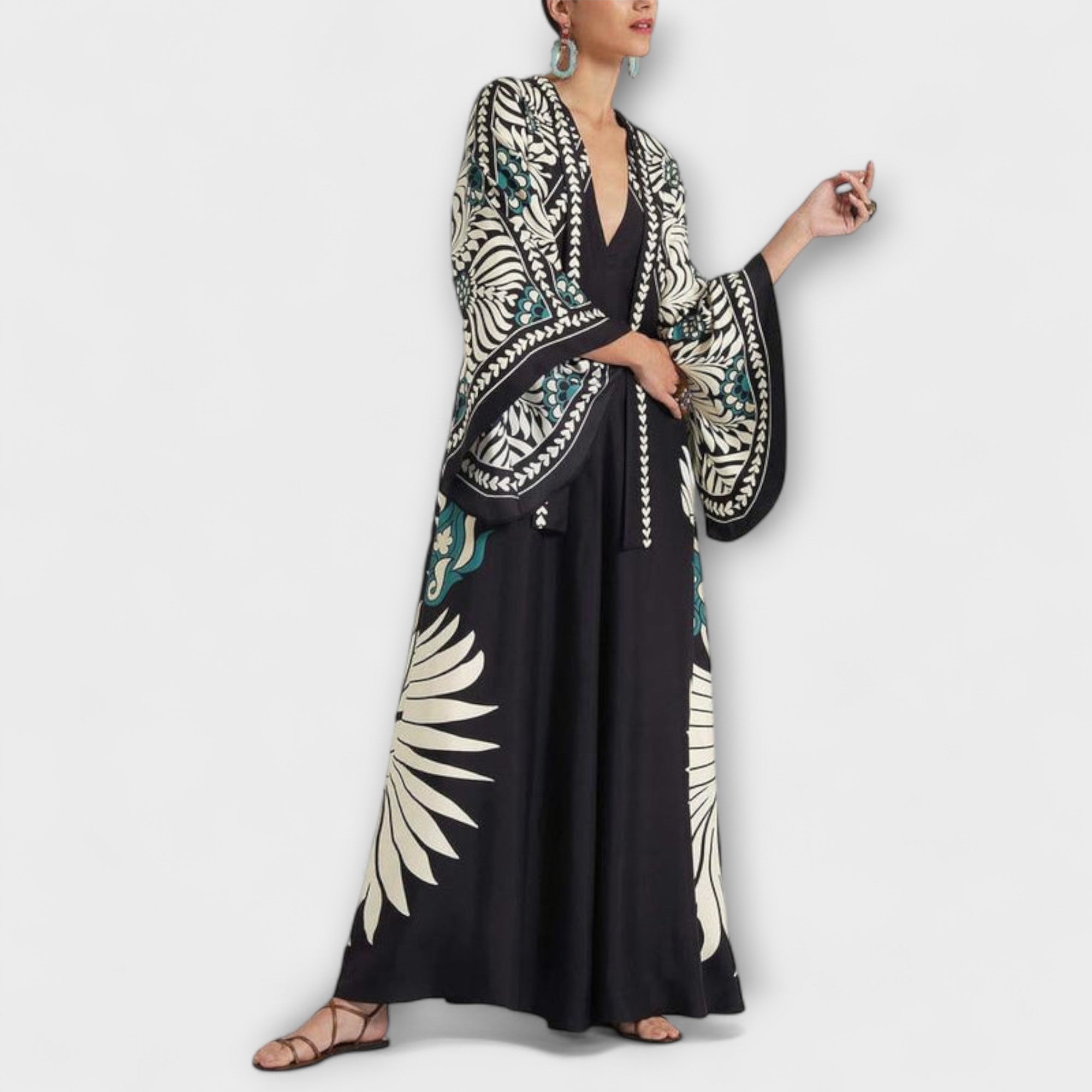 Giselle - Chic Floral Pattern Flowing Maxi Dress