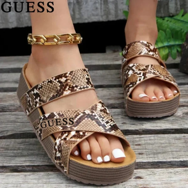 ᏀUᎬᏚᏚ – Sandals